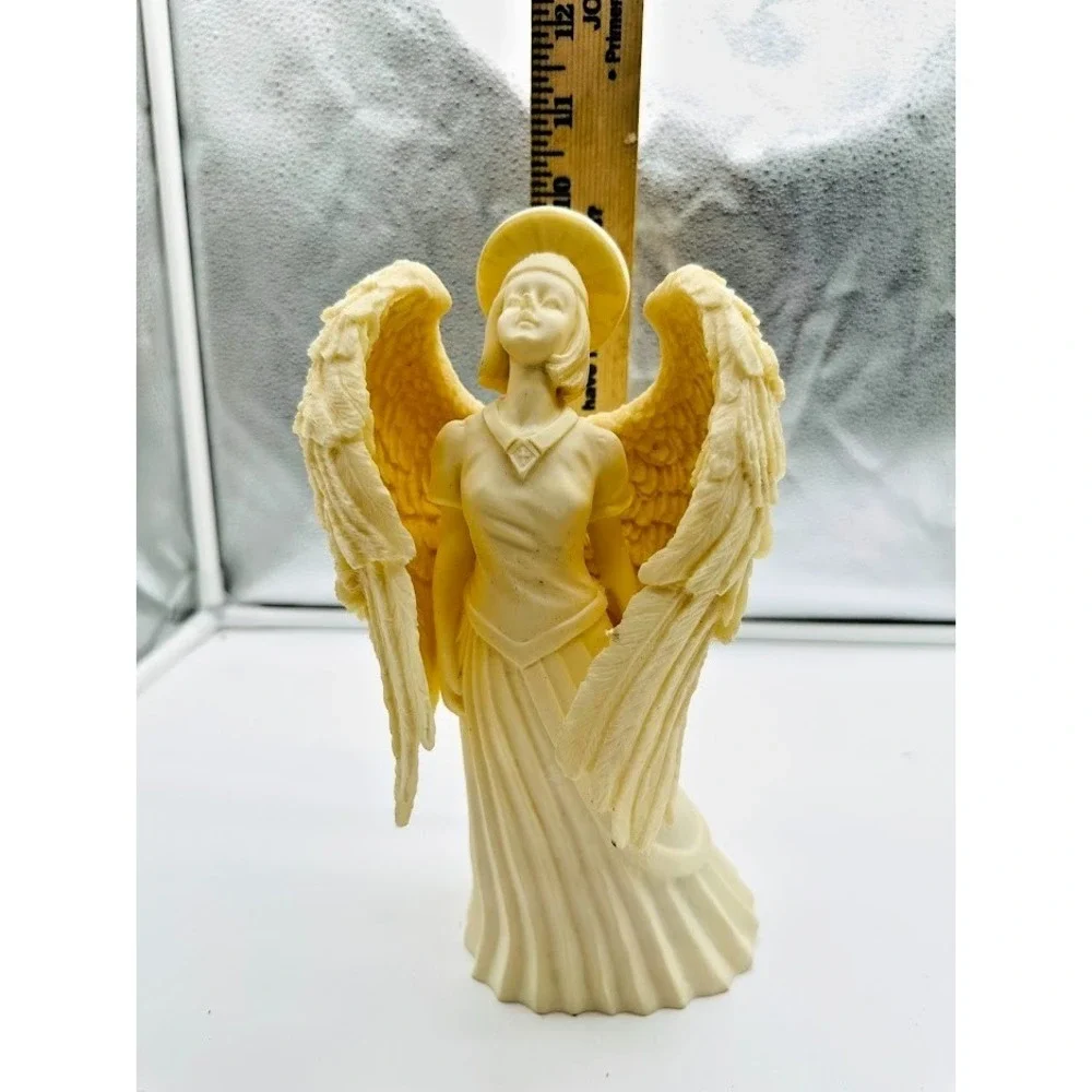 Vintage Angel Lighted Figurine Statue Halo Wings Religious Decor Works Great‎